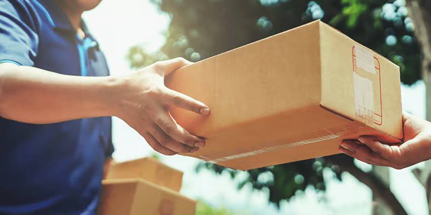 Smart Australian Businesses Quietly Slash Delivery Bills With Reward-Powered Couriers
